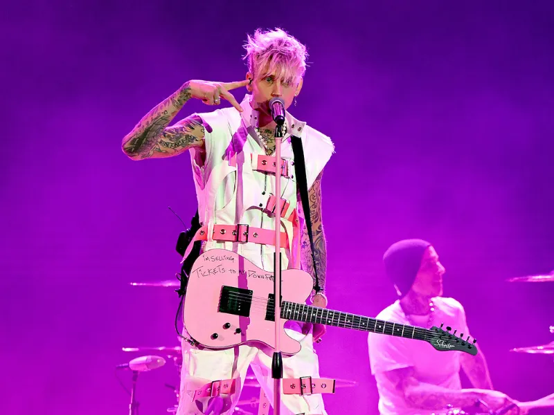 Machine Gun Kelly & Julia Wolf tickets